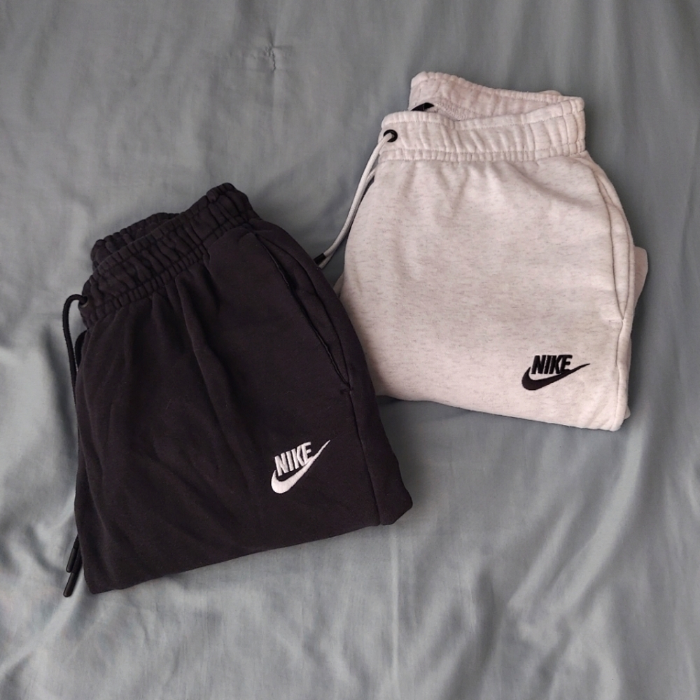 2 pairs women's xs Nike sweatpants